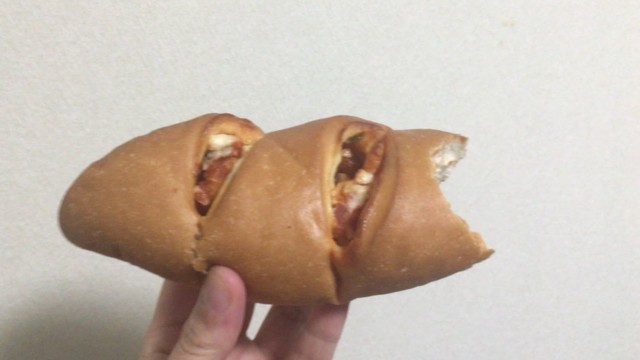 山崎製パン包み焼きピザパンの消費期限